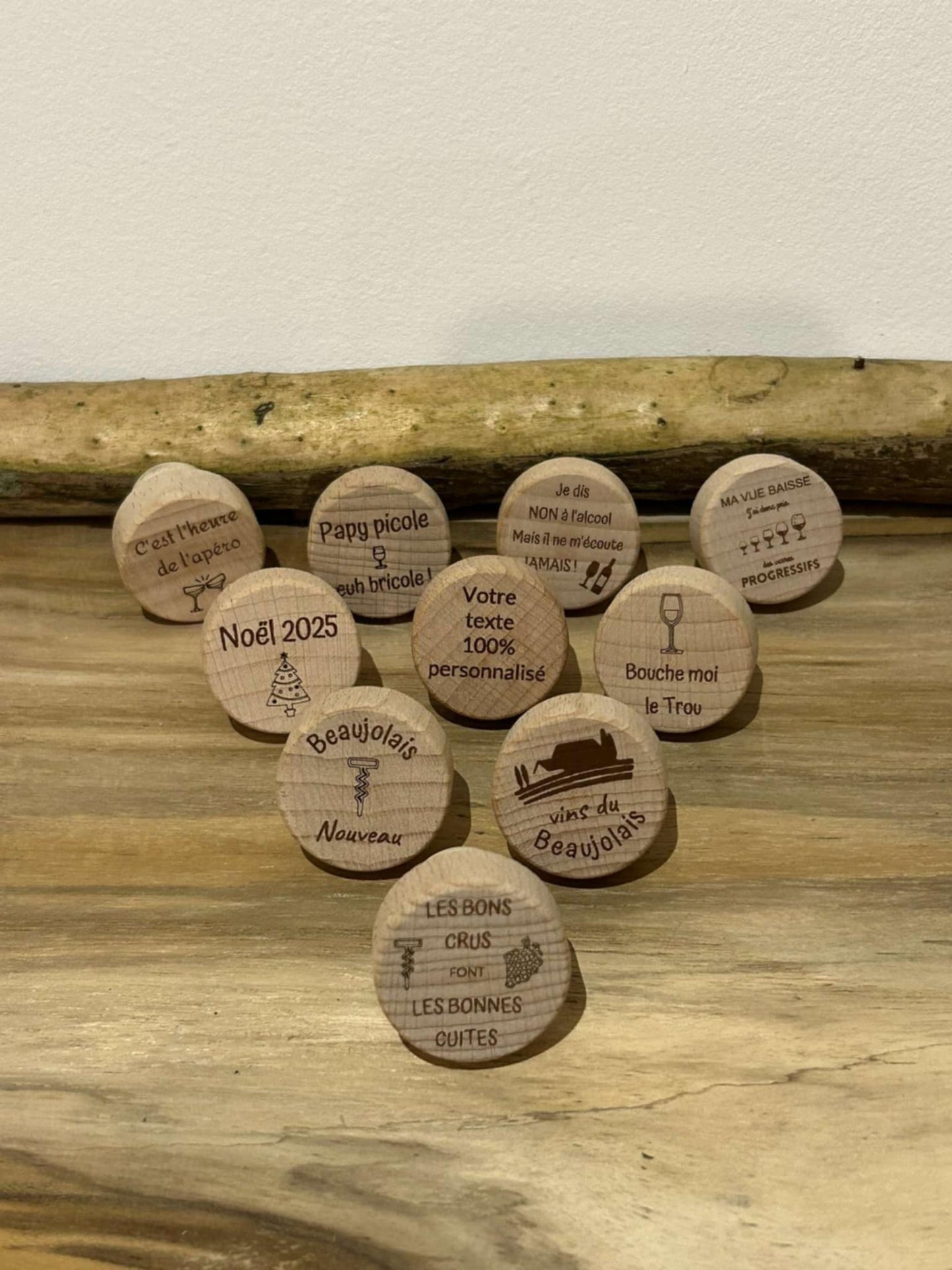 Bouchon de vin en bois, personnalisé et gravé avec votre nom