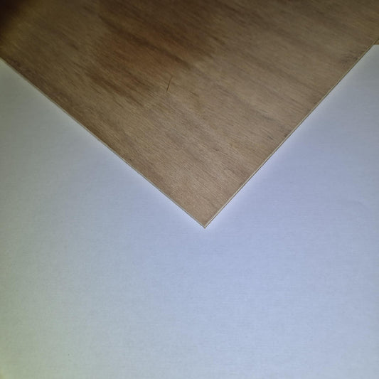Contreplaqué 31X31 Okoumé de 5mm – BB/BB