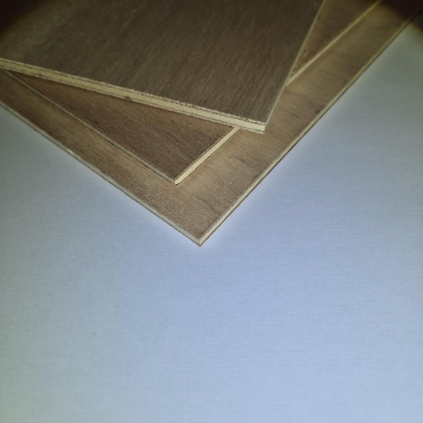 Contreplaqué 31X31 Okoumé de 5mm – BB/BB